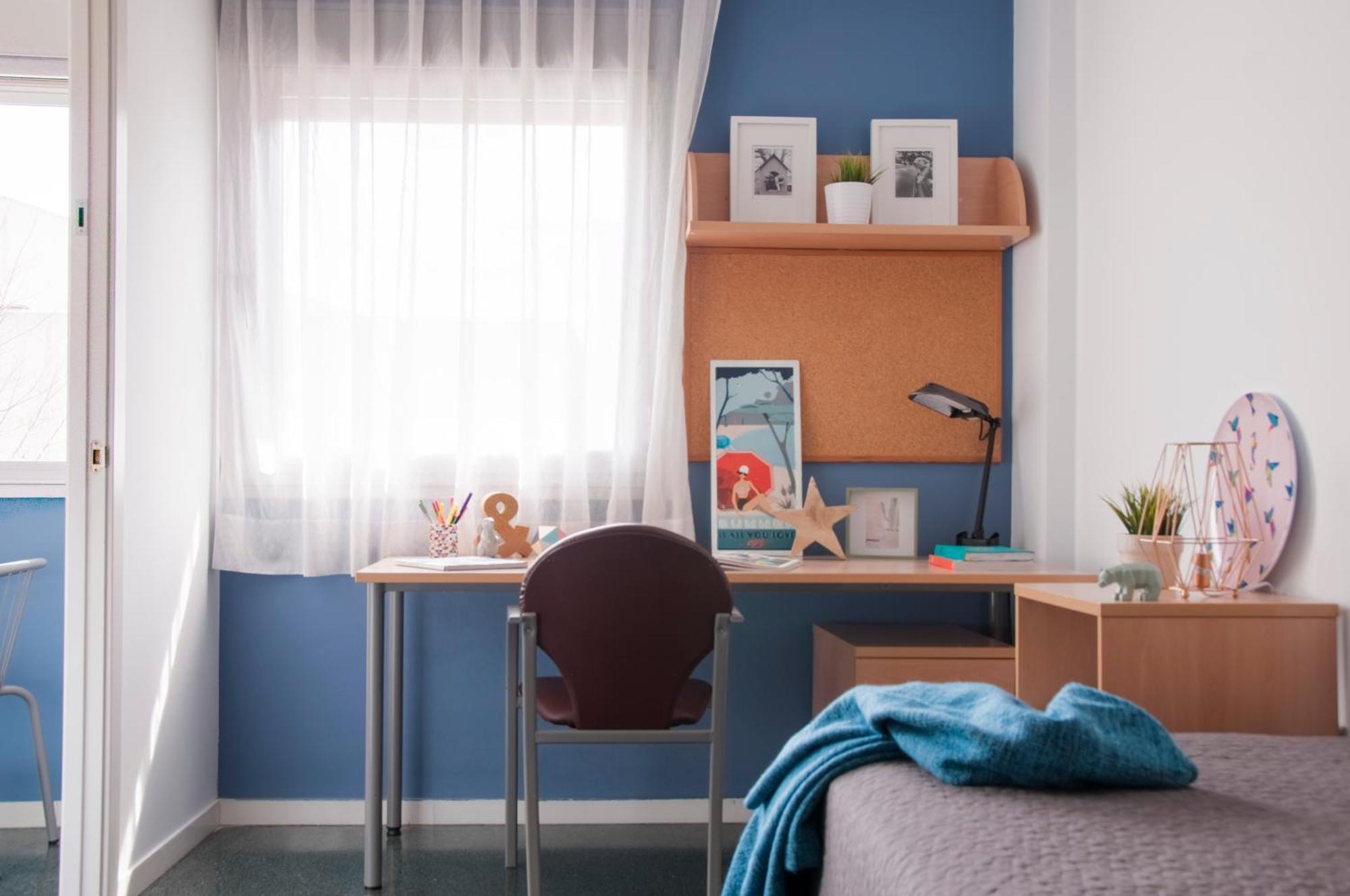 Residencia Resa Tomas Alfaro Fournier Apartment